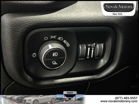 Used 2022 RAM 1500 Laramie w/ Sport Appearance Package image 12