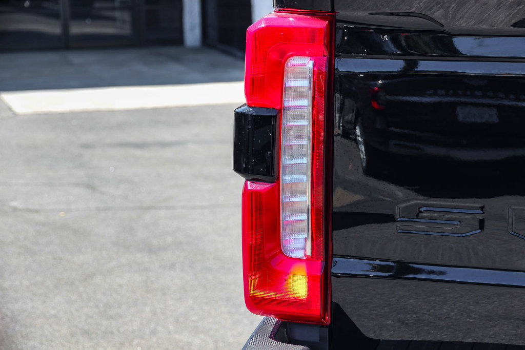 Used 2026 Ford F250 Lariat AWD/4WD image 8
