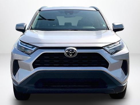 Used 2024 Toyota RAV4 XLE FWD image 2