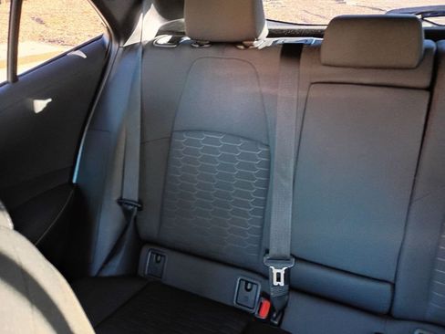 Used 2025 Toyota Corolla SE image 20