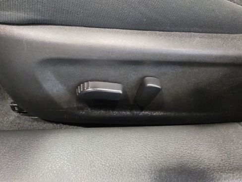 Used 2025 Nissan Altima 2.5 SV FWD image 19