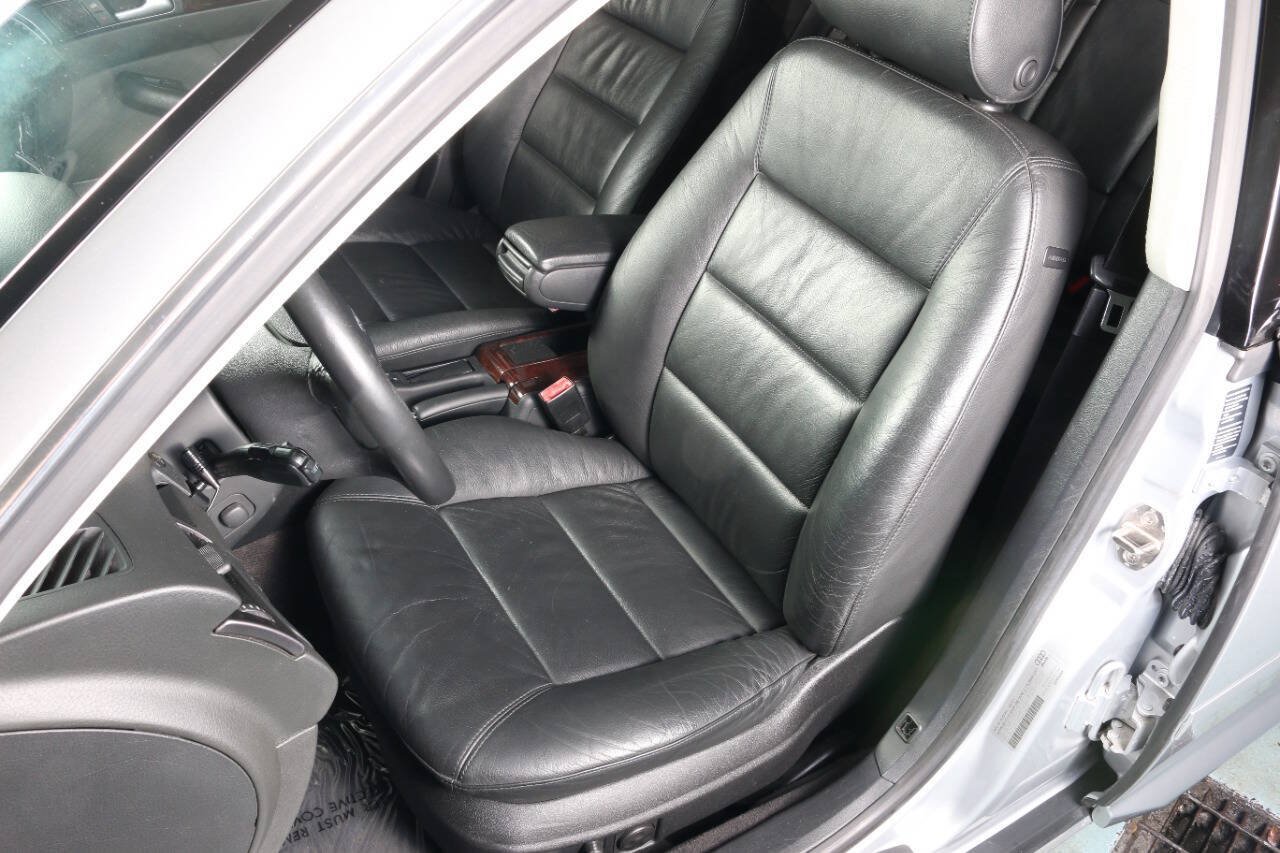 Used 2003 Audi A6 4.2 AWD/4WD image 38