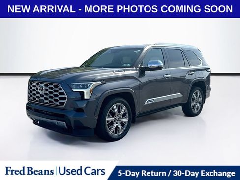 Used 2025 Toyota Sequoia Capstone AWD/4WD image 3