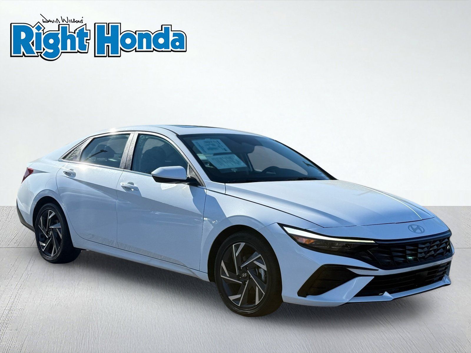 Used 2025 Hyundai Elantra SEL FWD image 10