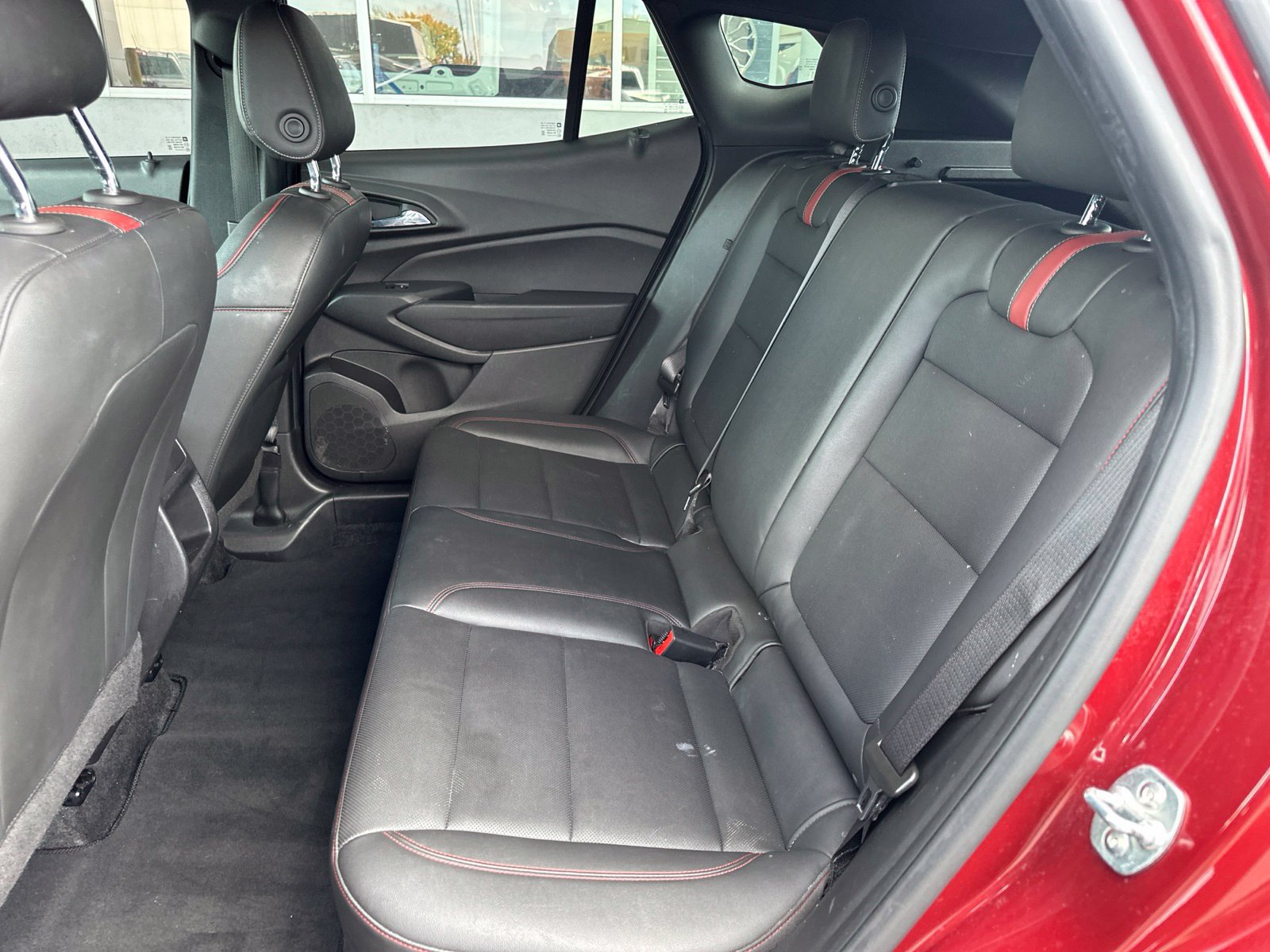 Used 2024 Chevrolet Trax RS FWD image 14