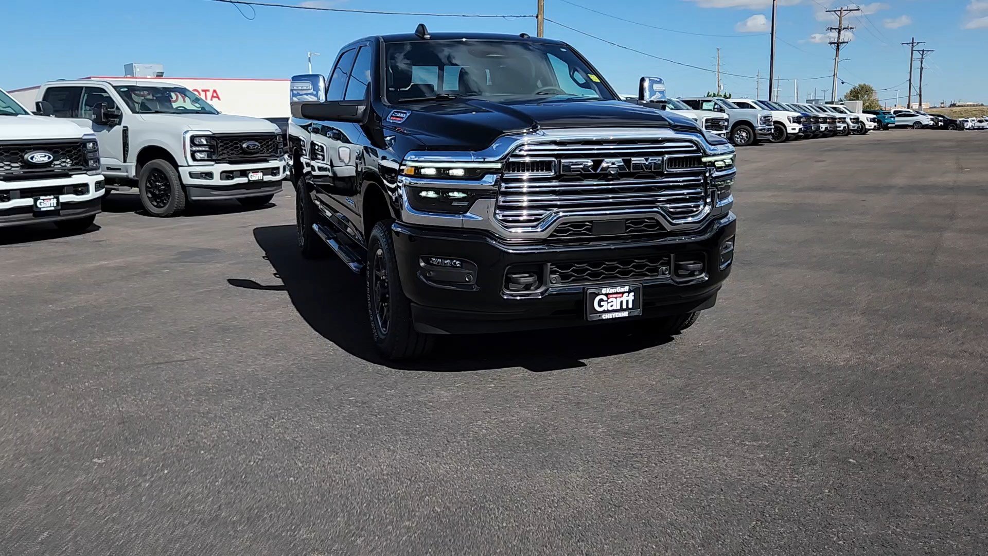 Used 2025 RAM 2500 Laramie AWD/4WD image 4