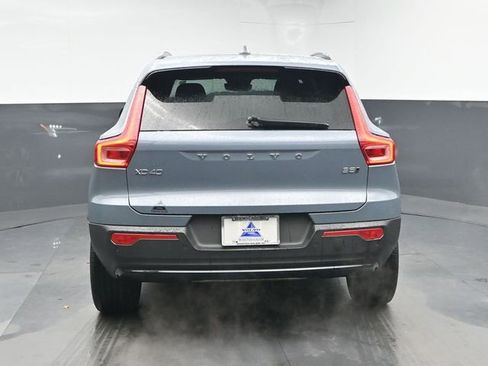 Used 2023 Volvo XC40 B5 Plus w/ Protection Package Premier image 7