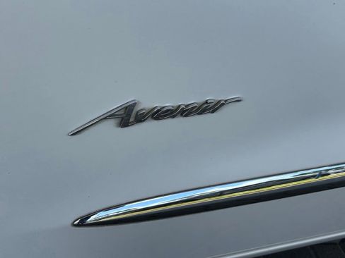 Used 2020 Buick Enclave Avenir w/ Avenir Technology Package FWD image 17
