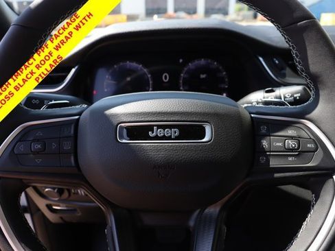 New 2025 Jeep Grand Cherokee L Altitude image 16