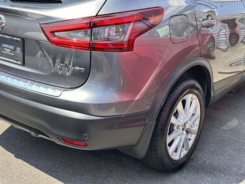 Used 2022 Nissan Rogue Sport SV w/ Technology Package AWD/4WD image 6
