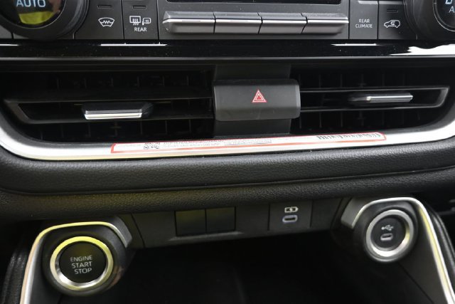 Used 2026 Toyota Grand Highlander AWD image 28