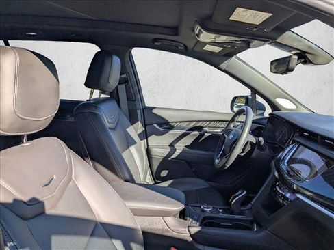 Used 2024 Cadillac XT6 Premium Luxury w/ Technology Package image 21
