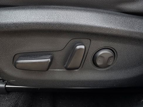 Used 2021 Kia Niro EX Premium FWD image 27