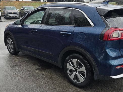 Used 2019 Kia Niro LX image 9