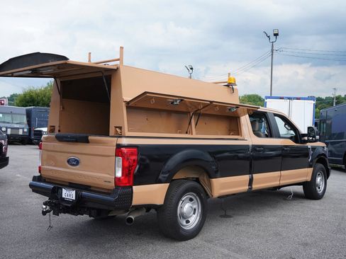 Used 2019 Ford F350 XL w/ Power Equipment Group RWD image 16