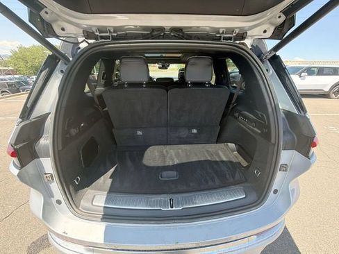 Used 2021 Jeep Grand Cherokee L Summit w/ Luxury Tech Group V AWD/4WD image 35