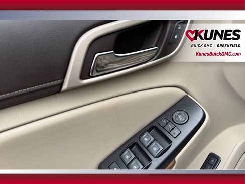 Used 2020 GMC Yukon Denali w/ Open Road Package AWD/4WD image 14