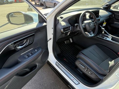 Certified 2025 Acura ADX A-Spec image 13