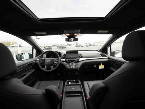 New 2026 Honda Odyssey Sport-L image 19