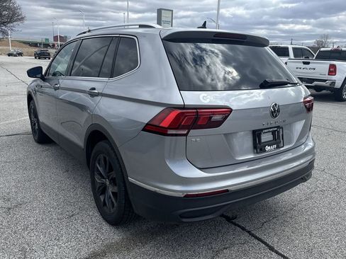 Used 2024 Volkswagen Tiguan SE image 6