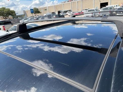 Used 2022 Kia Sorento EX w/ Panoramic Sunroof Package FWD image 6