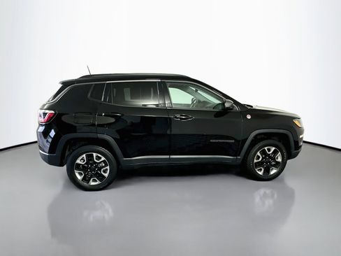 Used 2018 Jeep Compass Trailhawk w/ Leather Interior Group AWD/4WD image 8