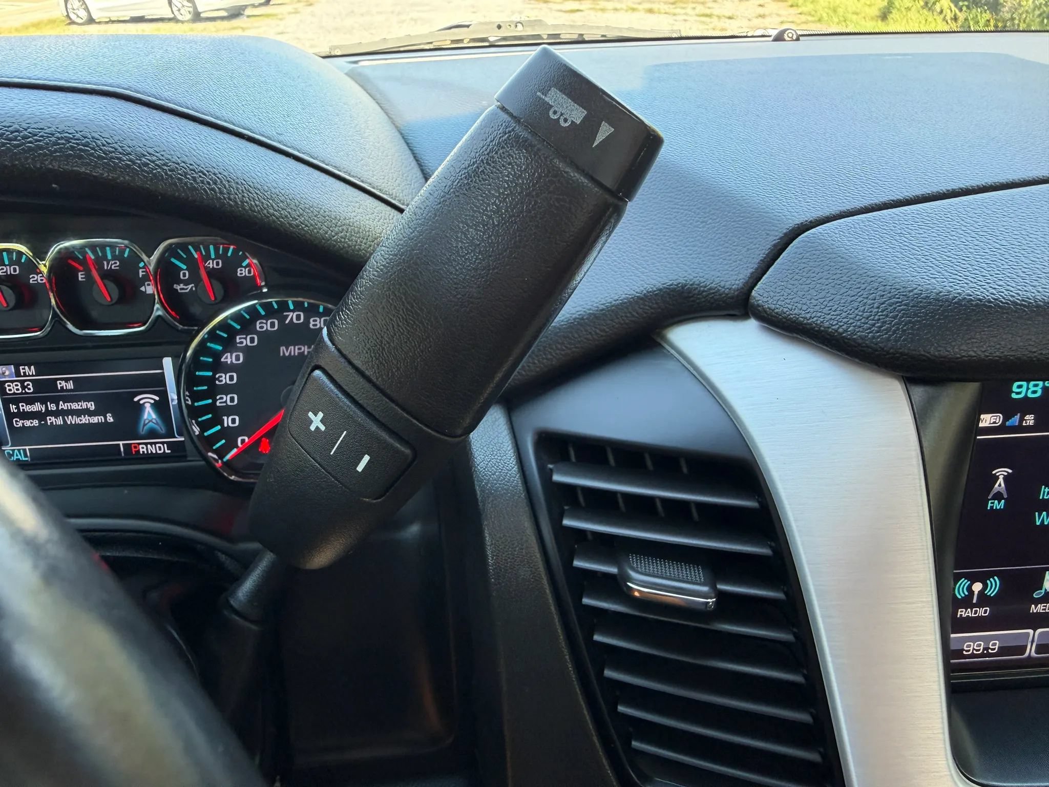 Used 2020 GMC Yukon XL SLT AWD/4WD image 36