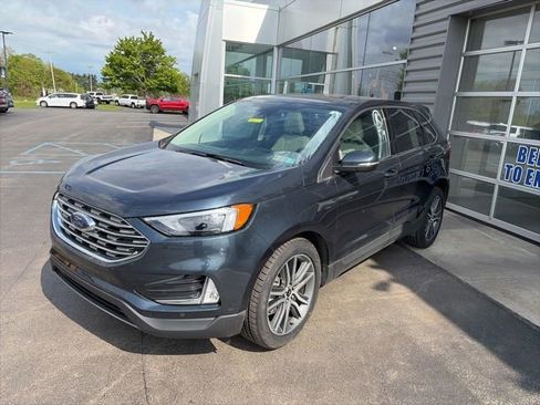 Used 2024 Ford Edge Titanium AWD/4WD image 2