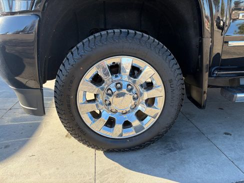 Used 2018 GMC Sierra 2500 Denali image 26