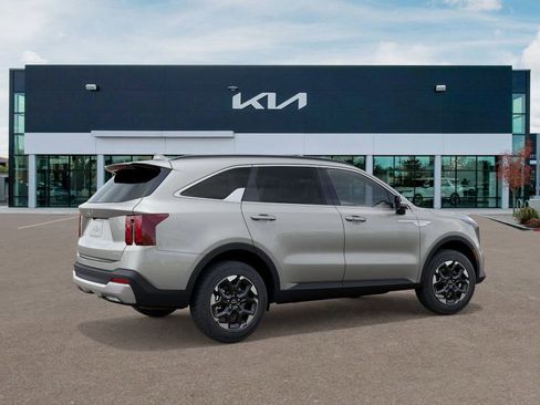 New 2026 Kia Sorento S image 6