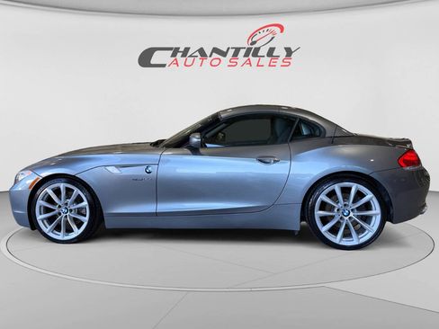 Used 2009 BMW Z4 sDrive35i RWD image 2