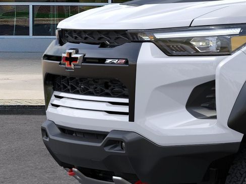New 2026 Chevrolet Colorado ZR2 w/ Technology Package AWD/4WD image 37