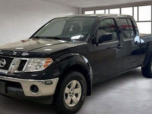 Used 2011 Nissan Frontier SV w/ SV Premium Utility Pkg image 1