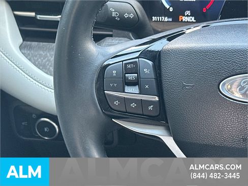 Certified 2025 Ford Explorer Platinum w/ Ultimate Package AWD/4WD image 28
