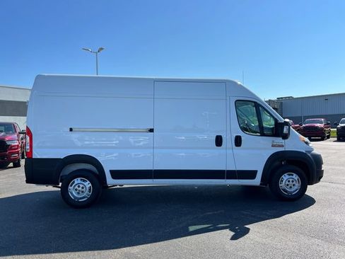 Used 2021 RAM ProMaster 2500 w/ Delivery Package 1 FWD image 9
