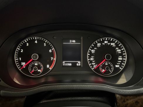 Used 2015 Volkswagen Passat 1.8T SEL Premium image 14