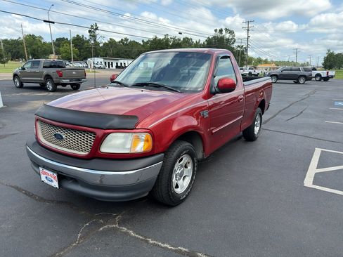 Used 2000 Ford F150 XLT RWD image 2