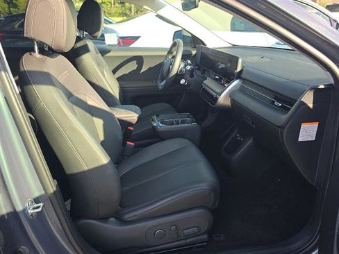 Used 2025 Hyundai Ioniq 5 SEL image 8