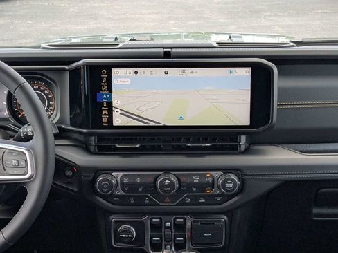 New 2026 Jeep Wrangler Unlimited Sahara AWD/4WD image 18