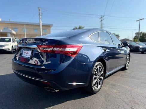 Used 2017 Toyota Avalon XLE FWD image 3