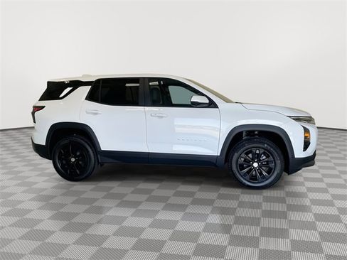 New 2026 Chevrolet Equinox LT w/ Convenience Package II image 13