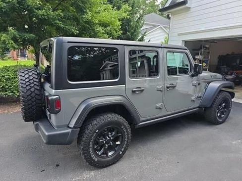 Used 2022 Jeep Wrangler Unlimited Sport AWD/4WD image 3
