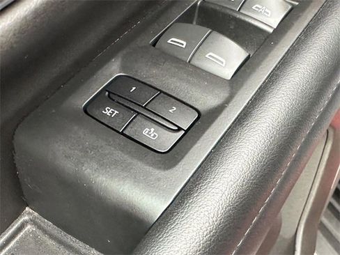 Used 2022 Chevrolet Tahoe LT w/ LT Signature Plus Package image 20