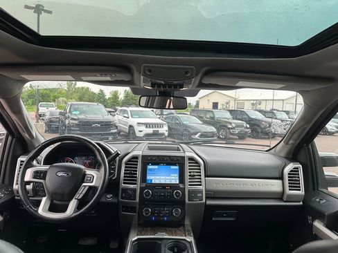 Used 2017 Ford F250 Lariat w/ Lariat Ultimate Package AWD/4WD image 26