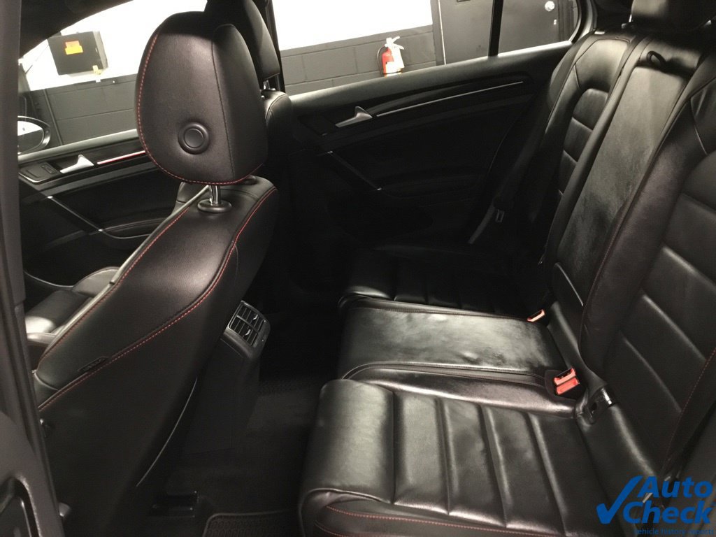 Used 2017 Volkswagen GTI SE FWD image 28