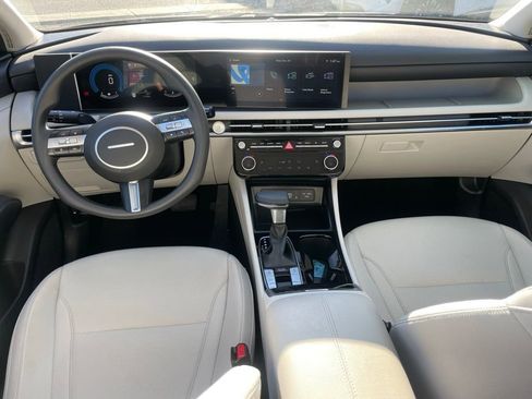Used 2025 Hyundai Tucson SEL image 10
