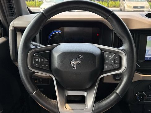 Used 2022 Ford Bronco Wildtrak image 49