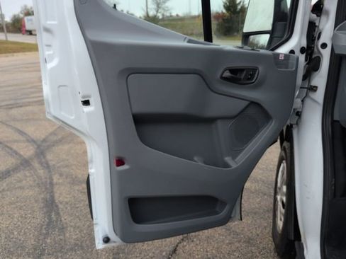 Used 2019 Ford Transit 150 130 Low Roof image 18