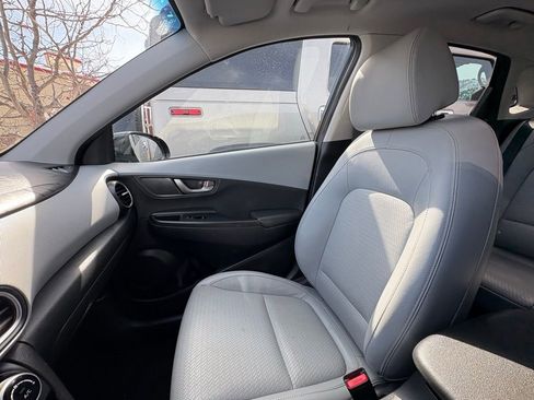 Used 2018 Hyundai Kona Limited image 19