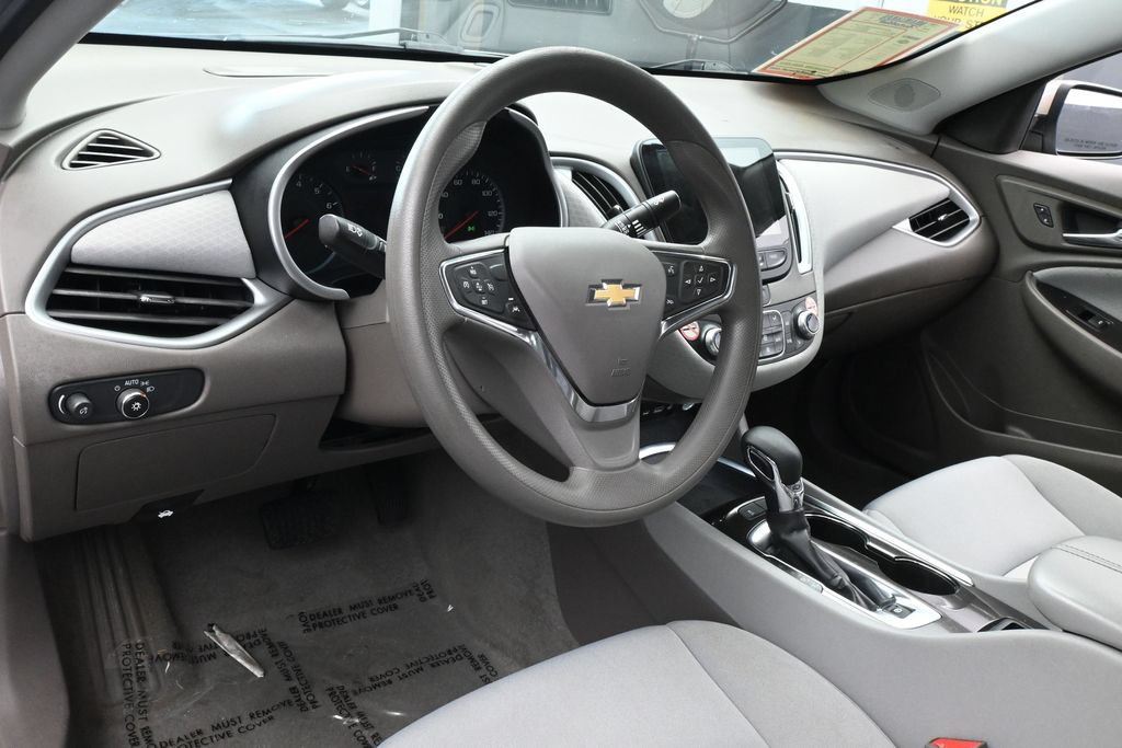 Used 2024 Chevrolet Malibu LT FWD image 13